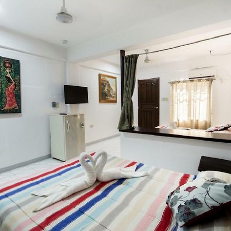 Deparis Beach Resort Balabag  Экстерьер фото