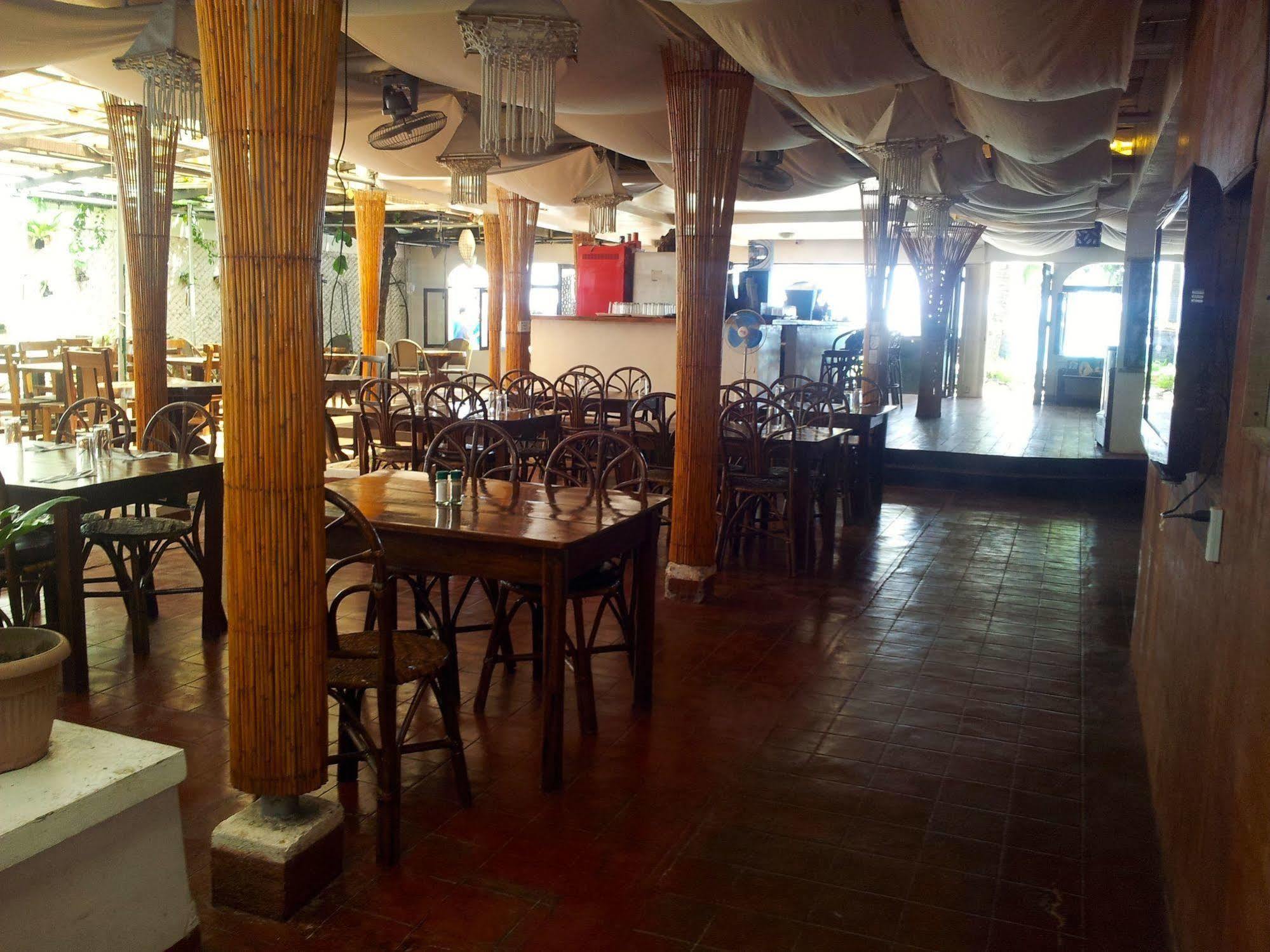Deparis Beach Resort Balabag  Экстерьер фото