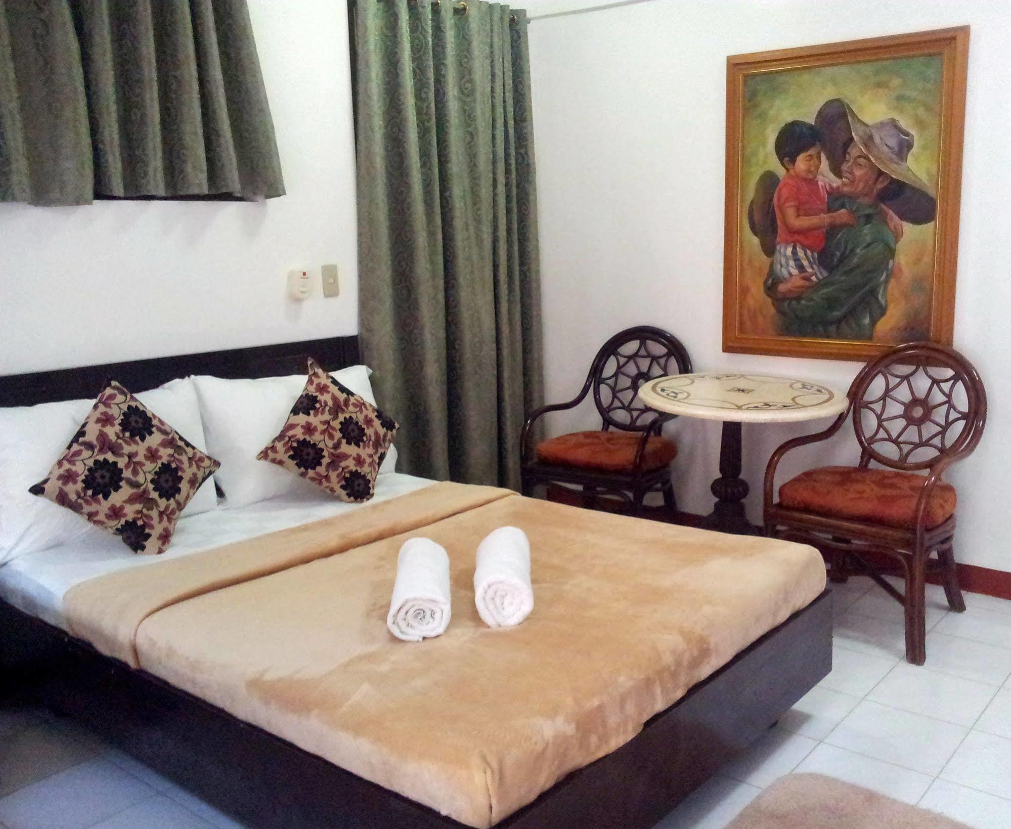 Deparis Beach Resort Balabag  Экстерьер фото