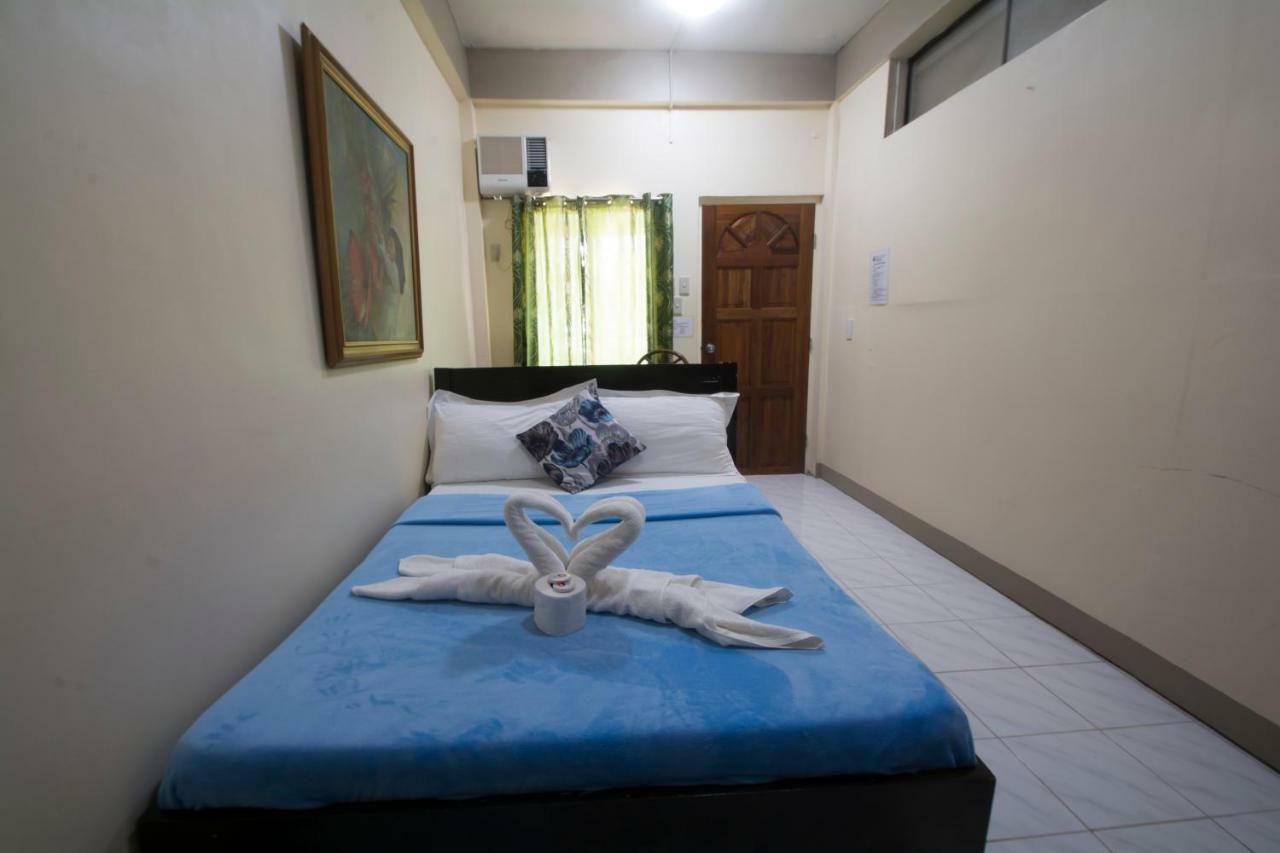 Deparis Beach Resort Balabag  Экстерьер фото