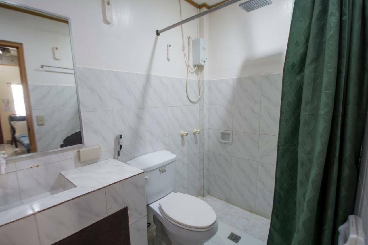 Deparis Beach Resort Balabag  Экстерьер фото