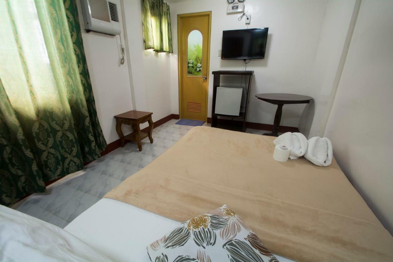 Deparis Beach Resort Balabag  Экстерьер фото