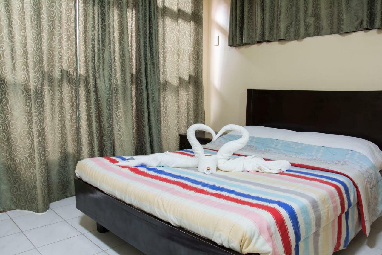 Deparis Beach Resort Balabag  Экстерьер фото