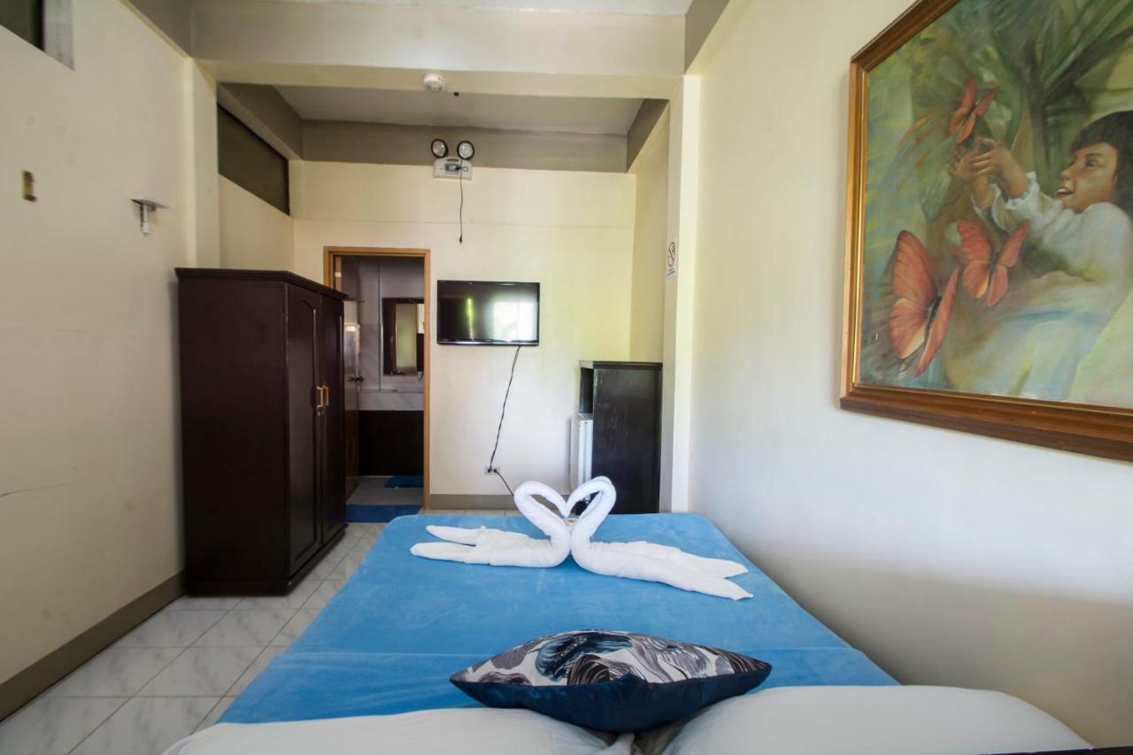 Deparis Beach Resort Balabag  Экстерьер фото
