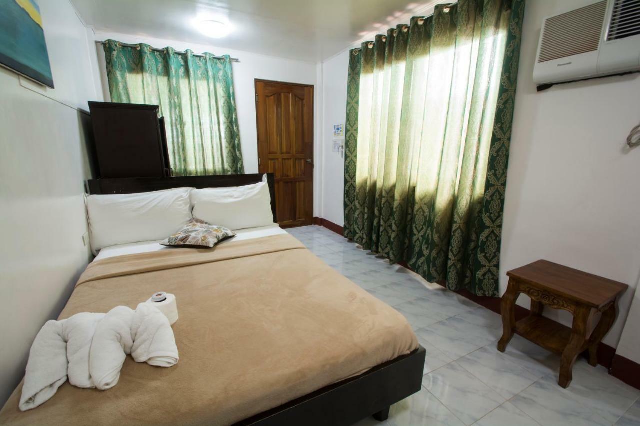 Deparis Beach Resort Balabag  Экстерьер фото