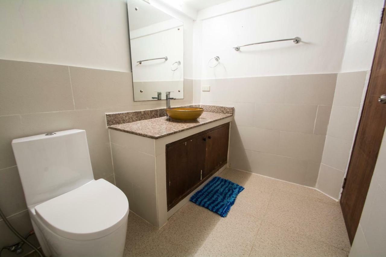 Deparis Beach Resort Balabag  Экстерьер фото