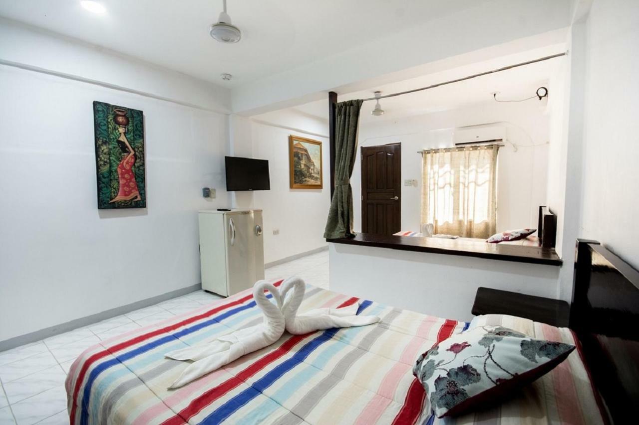 Deparis Beach Resort Balabag  Экстерьер фото